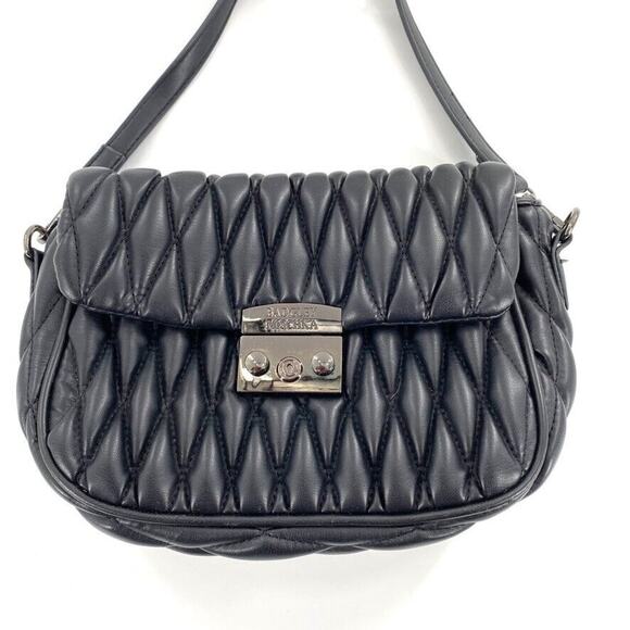 Badgley Mischka Mini Quilted Messenger Bag Black Faux Leather Flap Top Crossbody - Picture 1 of 11